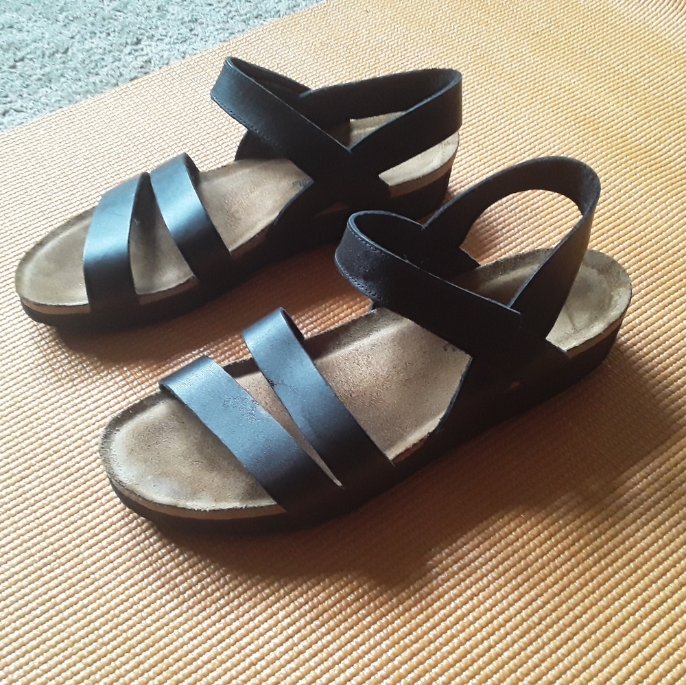 Womens sandals